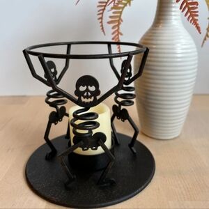 Retro Partylite Spooky Fun Dancing Skeleton Circle Halloween Iron Candle Holder